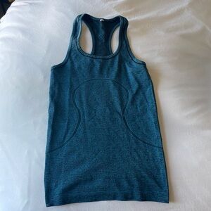 Size 2 women’s racer back tank lululemon